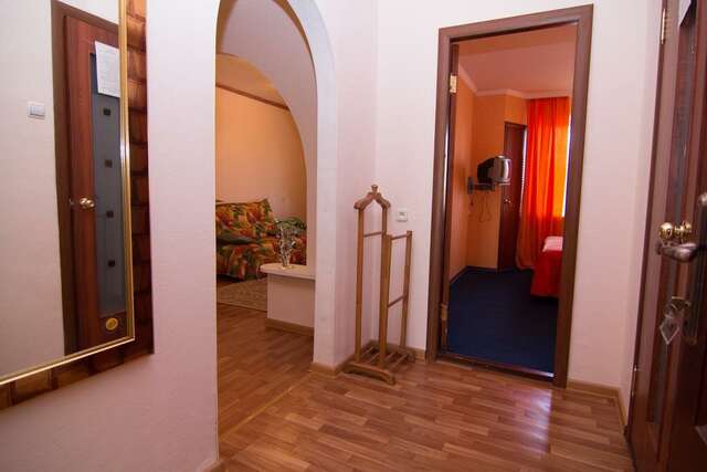 Гостиница Зори Ваха Излучинск-25