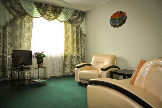 Гостиница Зори Ваха Излучинск-15